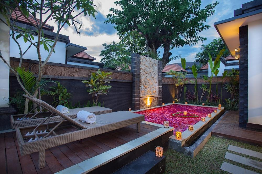 Villa Kayu Suar Bali Luxury & *