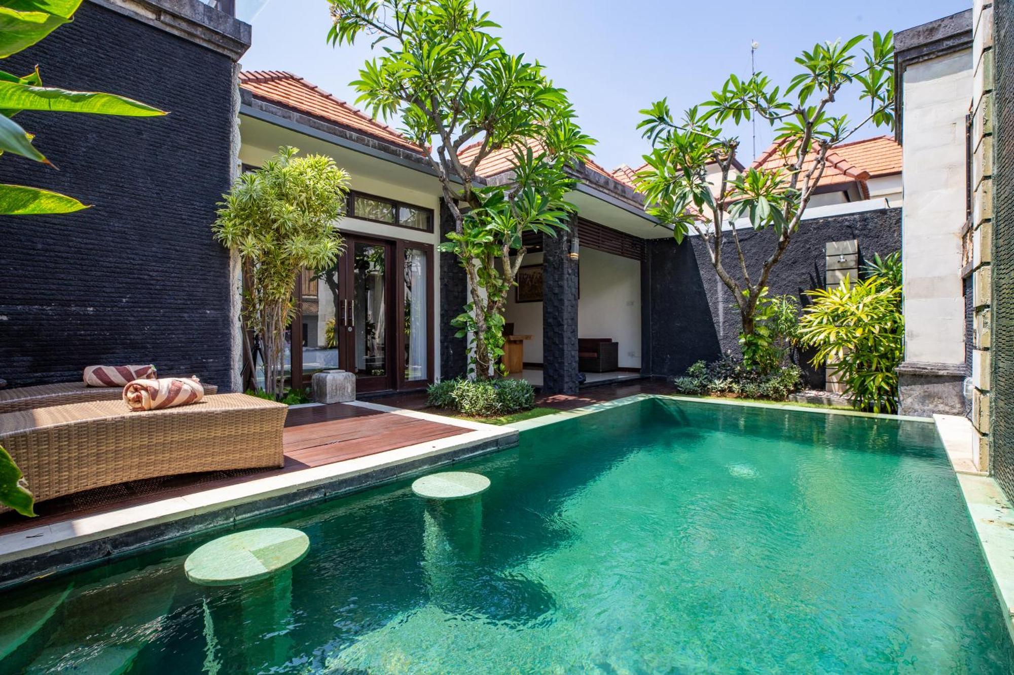 Villa Kayu Suar Bali Luxury &