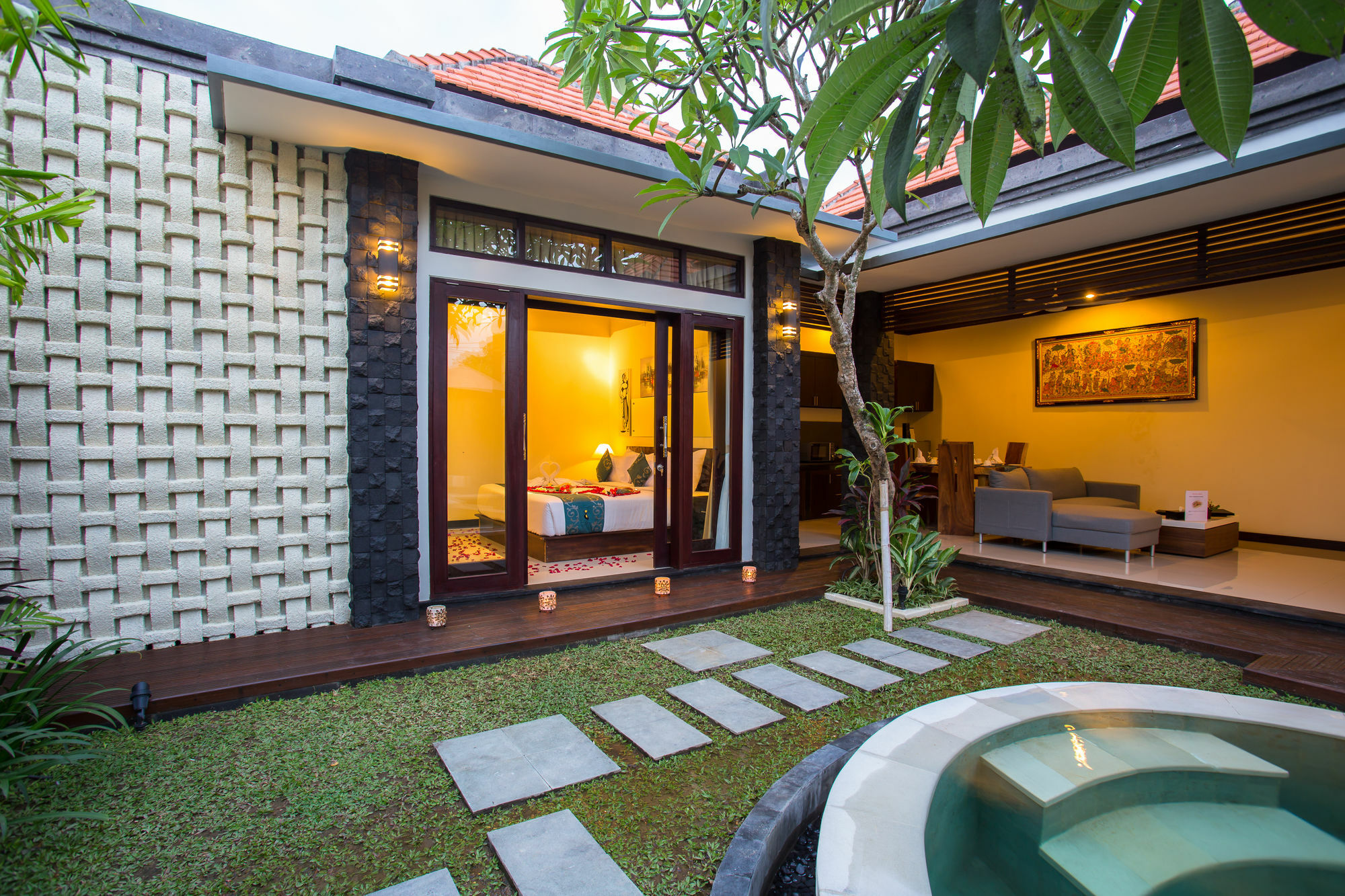 Kayu Suar Bali Luxury & Sanur (Bali)